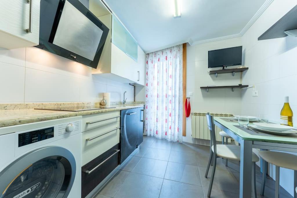 Apartamento En El Corazon De La Ciudad Con Parking サンタンデール エクステリア 写真